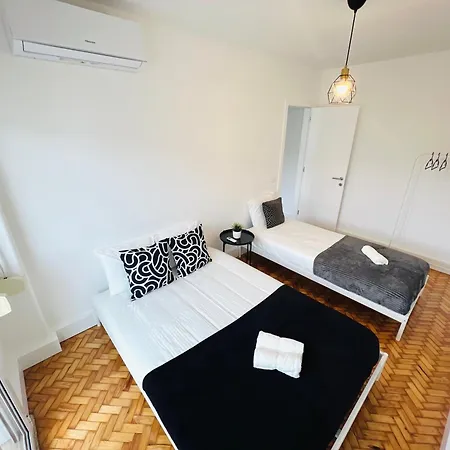 Apartment Crespo House Ii Fantastic Flat Next To Avenida Liberdade Lissabon